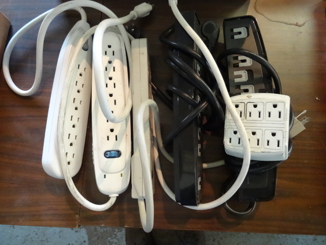 lot 71 image: Outlet Strips