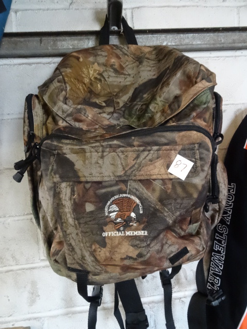 lot 87 image: Back Pack