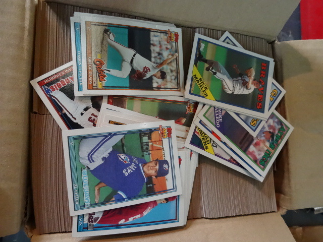 lot 121 image: Sports Cards
