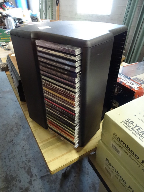 lot 146 image: CD Carousel