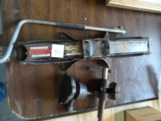 lot 154 image: Vise & Jack