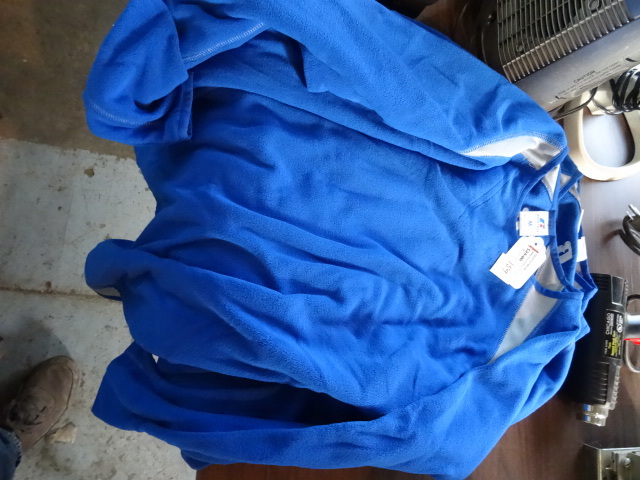 lot 159 image: Sweatshirts