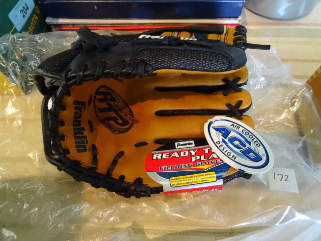 lot 172 image: Baseball Glove