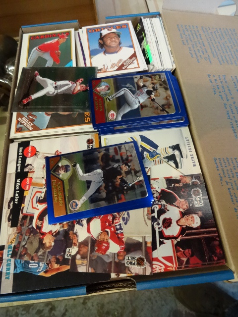 lot 176 image: Sports Cards
