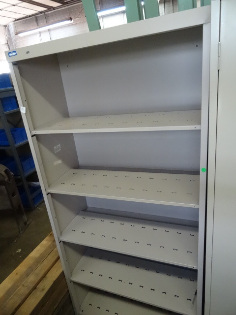 lot 197 image: BookStorage Unit