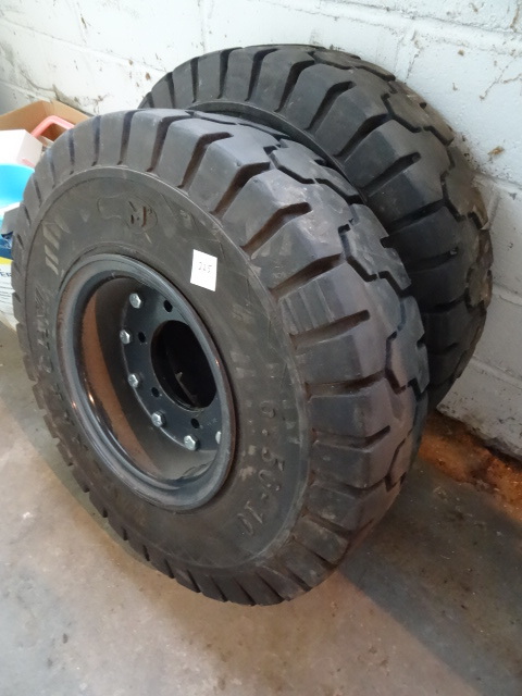lot 225 image: Tires