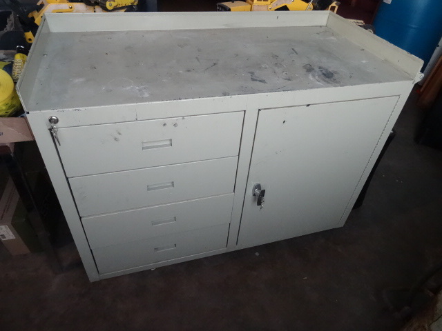 lot 233 image: Cabinet