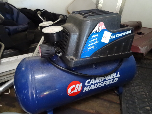lot 24 image: Air Compressor