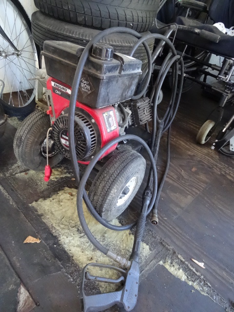 lot 35 image: Pressure Washer