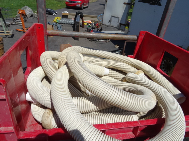 lot 108 image: Hoses