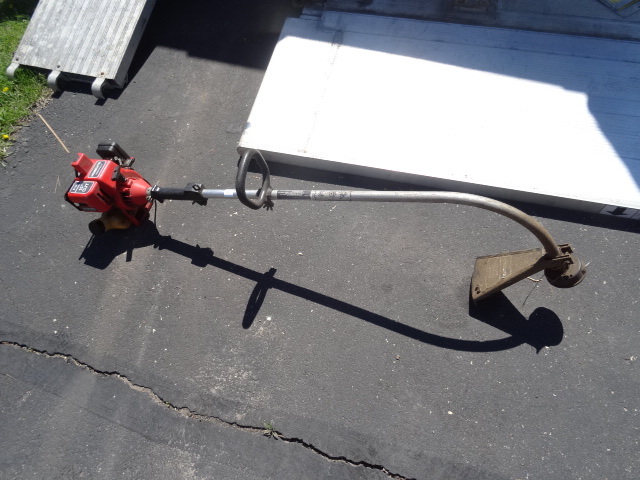 lot 123 image: Trimmer