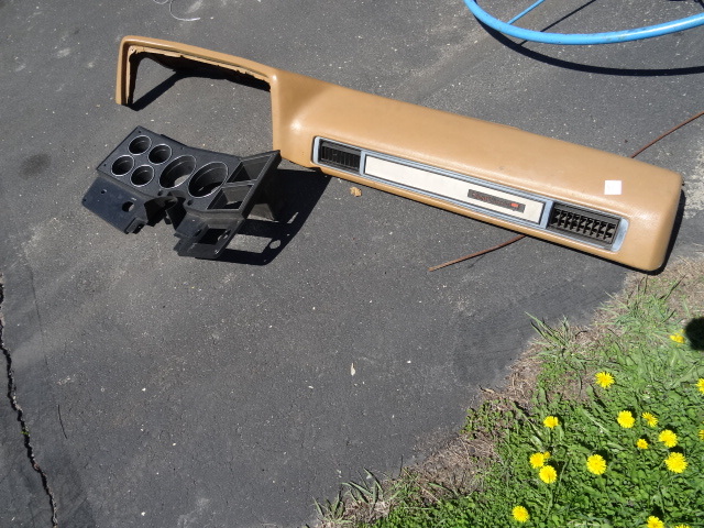 lot 125 image: Parts