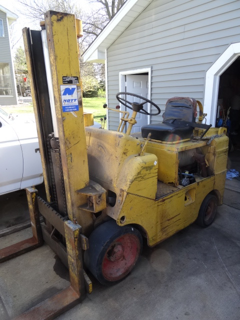 lot 129 image: ForkLift
