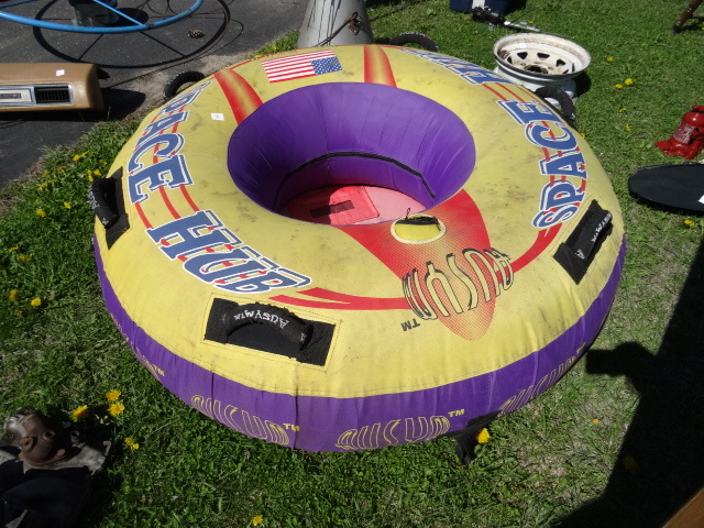 lot 138 image: Tube