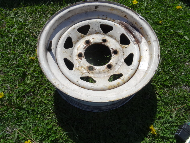 lot 142 image: Rim
