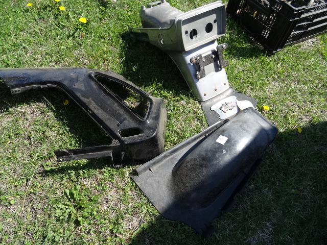 lot 147 image: Parts