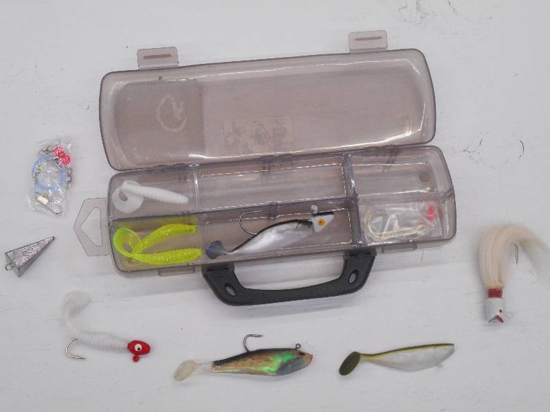 lot 83 image: New Ready-To-Fish Striper Fishing K...