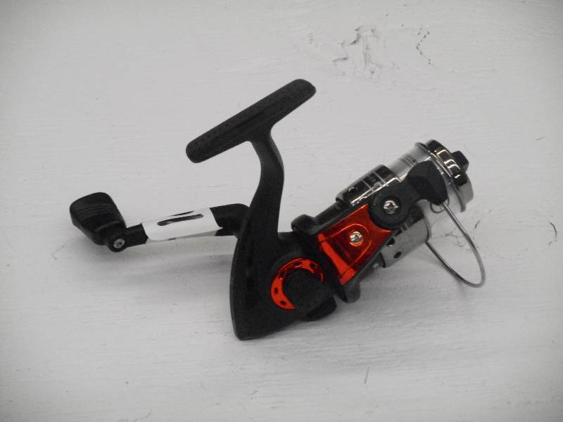 lot 105 image: New Ready-To-Fish Medium Action Spi...