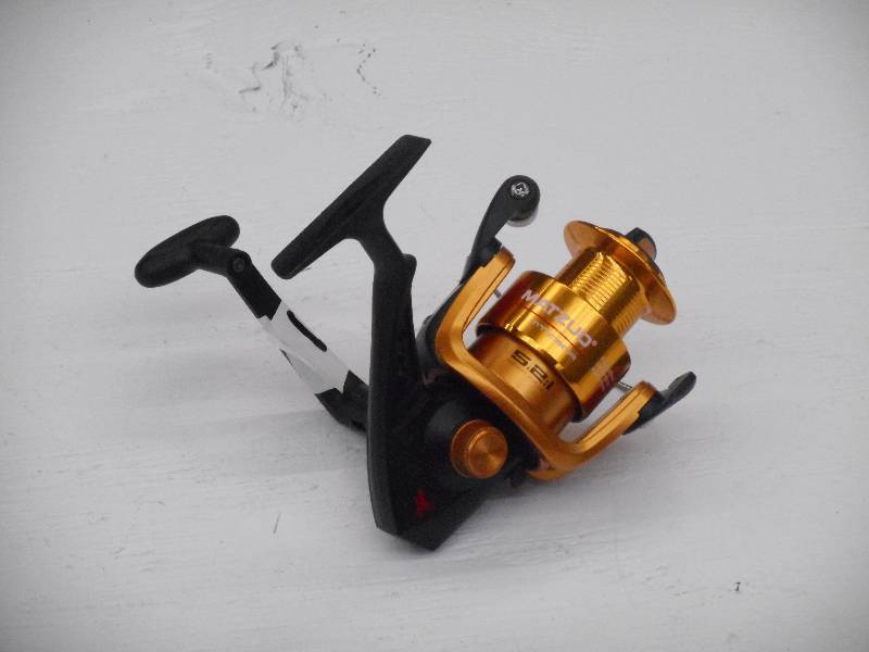 lot 107 image: Motzuo MTX30A Spinning Reel ...