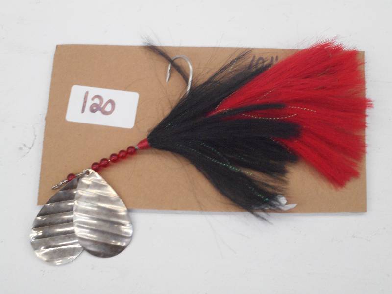 lot 120 image: (1) 10 Muskie Spinner Lure ...