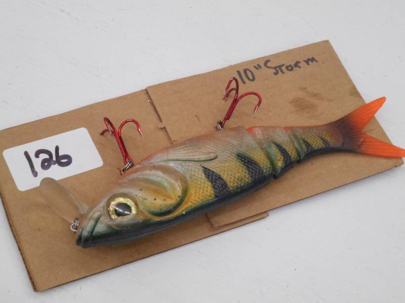 lot 126 image: (1) 10 Storm Muskie Lure ...