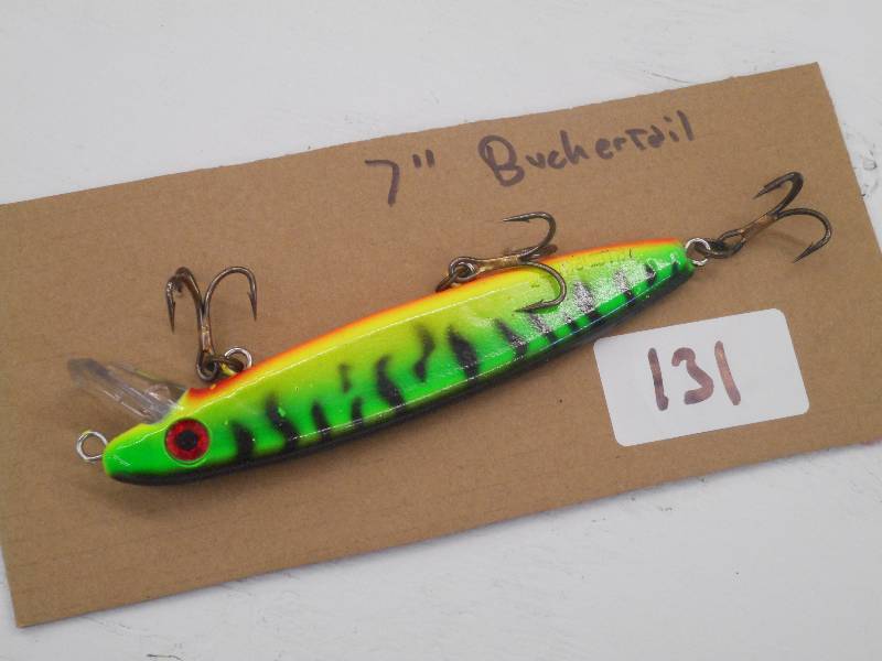 lot 131 image: (1) 7 Buchertail Muskie Lure ...