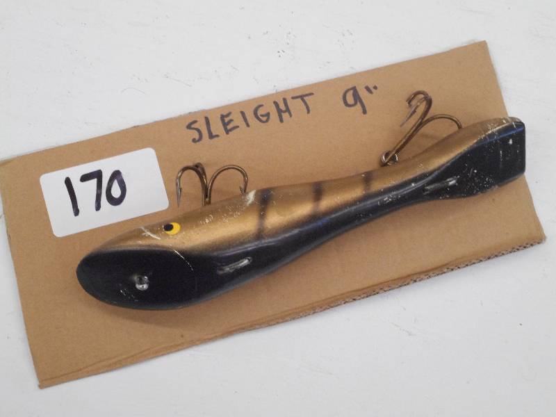 lot 170 image: (1) 9 Sleight Muskie Lure ...