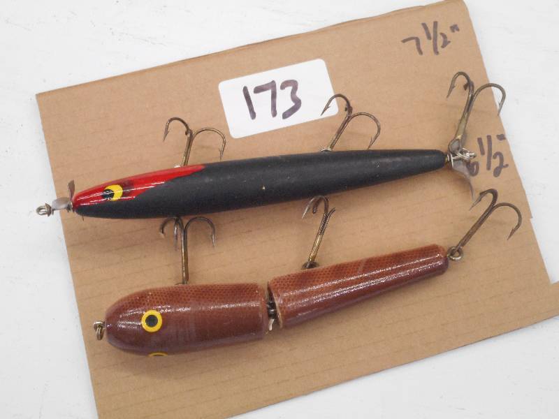lot 173 image: (1) 7.5 & (1) 6.5 Muskie Lures ...
