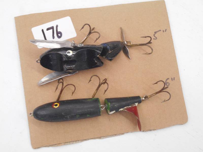 lot 176 image: (1) 5 & (1) 6 Muskie Lures ...