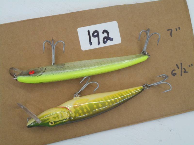 lot 192 image: (1) 7 & (1) 6.5 Muskie Lures ...