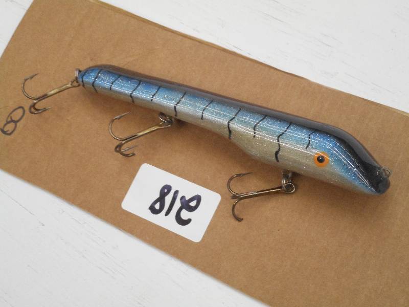 lot 218 image: (1) 8 Muskie Crankbait Lure ...