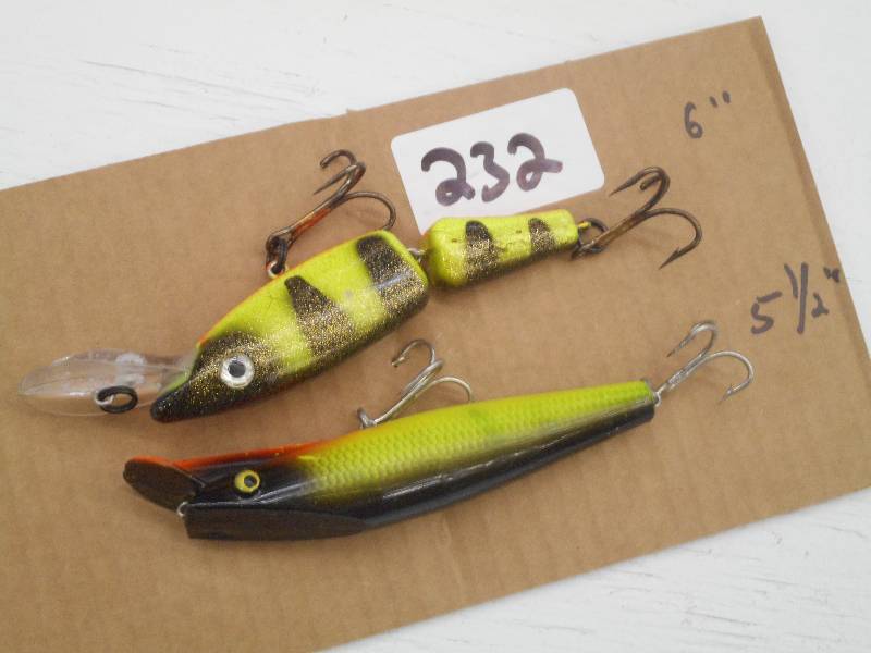 lot 232 image: (1) 6 & (1) 5.5 Muskie Lures ...
