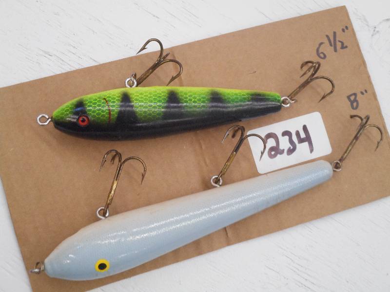 lot 234 image: (1) 6.5 & (1) 8 Muskie Crankbait ...