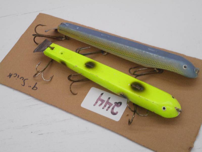 lot 244 image: (2) 9 Suick Muskie Lures ...