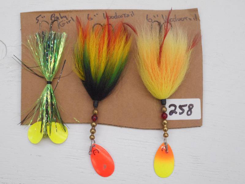 lot 258 image: (1) 5 & (2) 6 Muskie Spinner Lure...