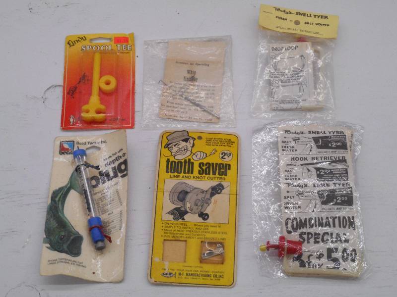 lot 281 image: Lot Of Assorted Fishing Supplies & ...