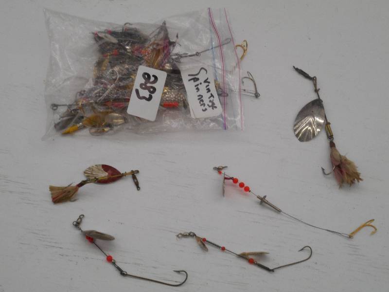 lot 283 image: Lot Of Assorted Vintage Spinners ...
