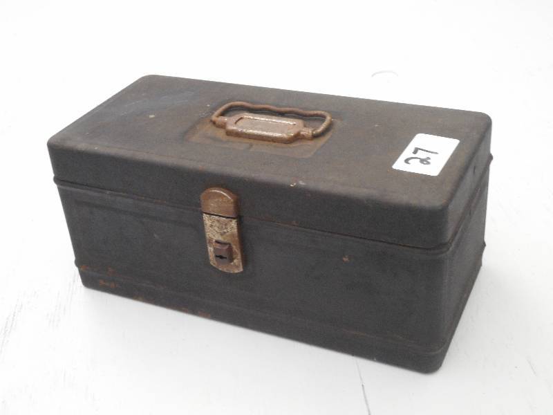 lot 27 image: Vintage Climax Steel Tackle Box, Lo...