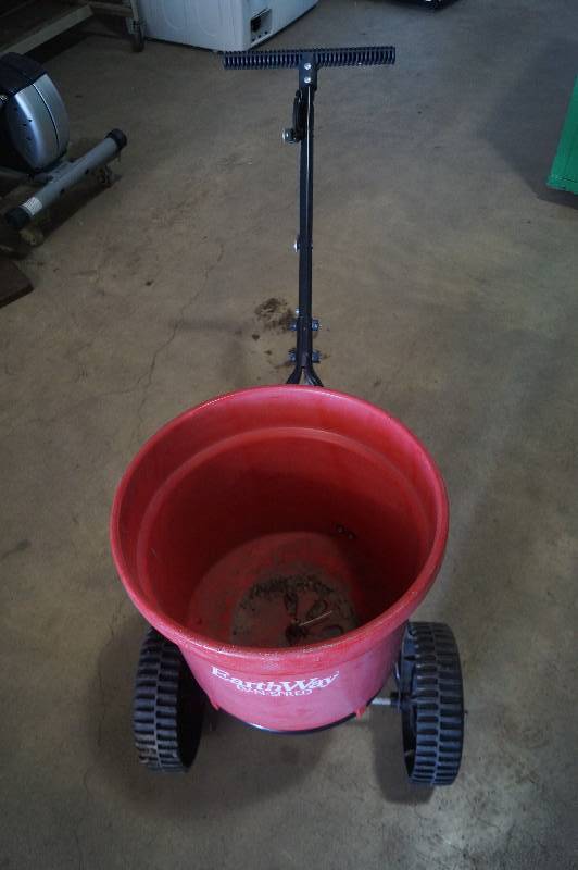 Fertilizer Spreader