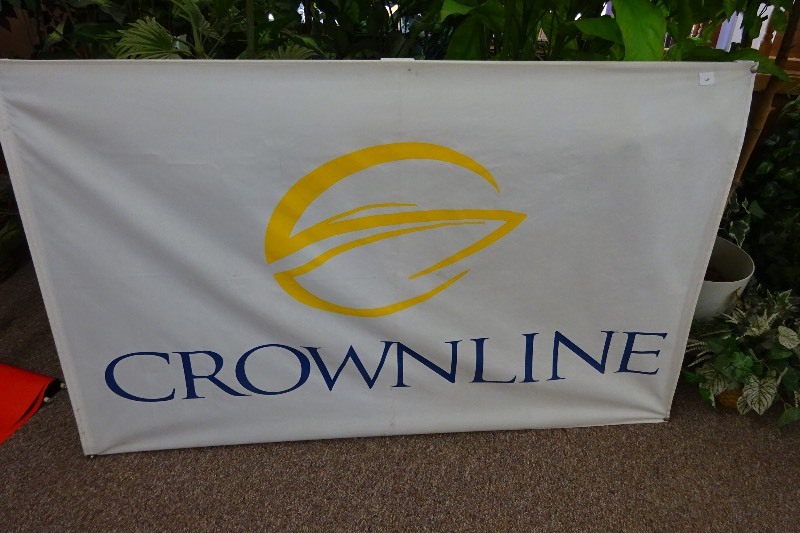 lot 4 image: Vinyl Crownline banner