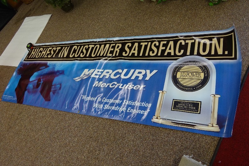lot 10 image: Vinyl Mercury Mercruiser banner