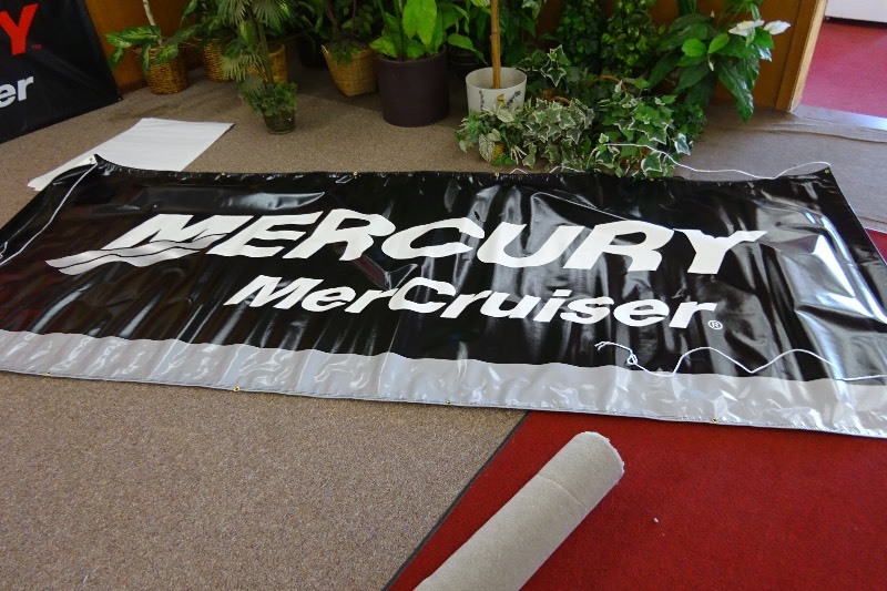 lot 16 image: Vinyl Mercury Mercruiser Banner