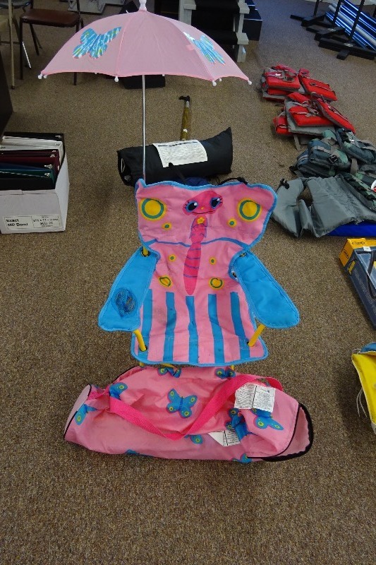 lot 88 image: 2 Child Chairs