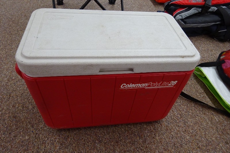 lot 91 image: Coleman Polyline 28 cooler