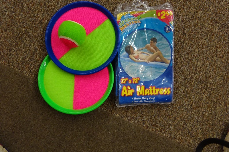 lot 92 image: 1 Air Mattress