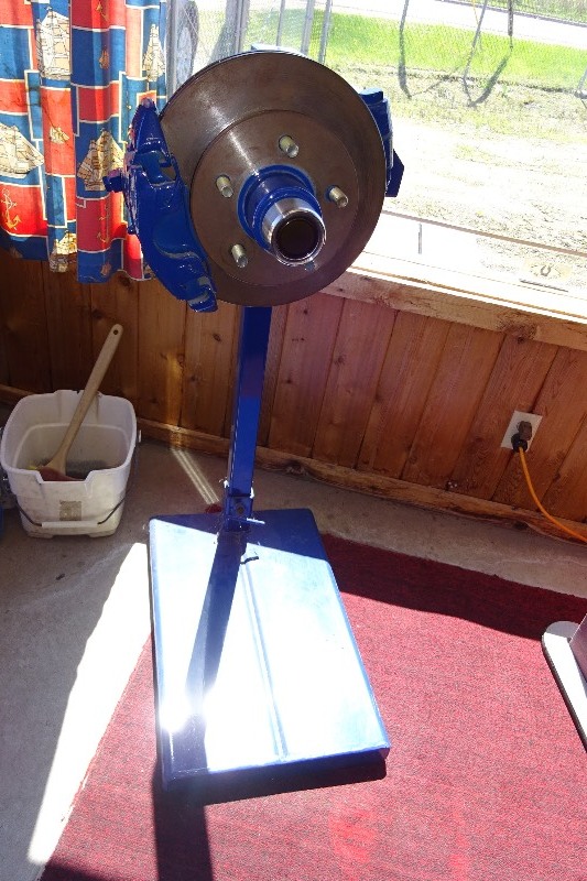 lot 98 image: Brake Display