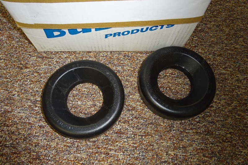 lot 139 image: Wheel Pucks