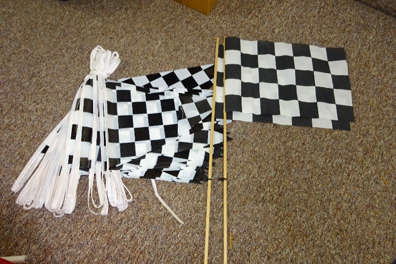 lot 141 image: Lot of flag banners