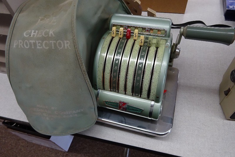 lot 163 image: Hedman Company F & E Check Printer