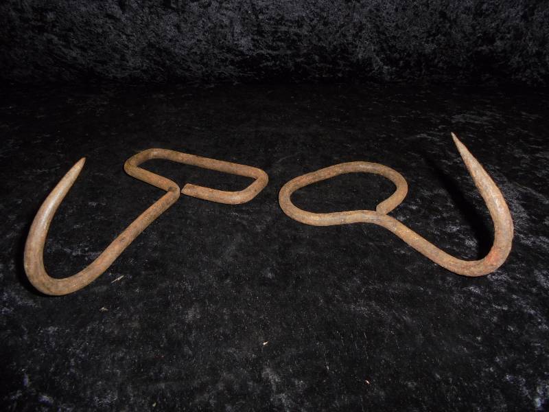 lot 6 image: Pair - Hay Hooks
